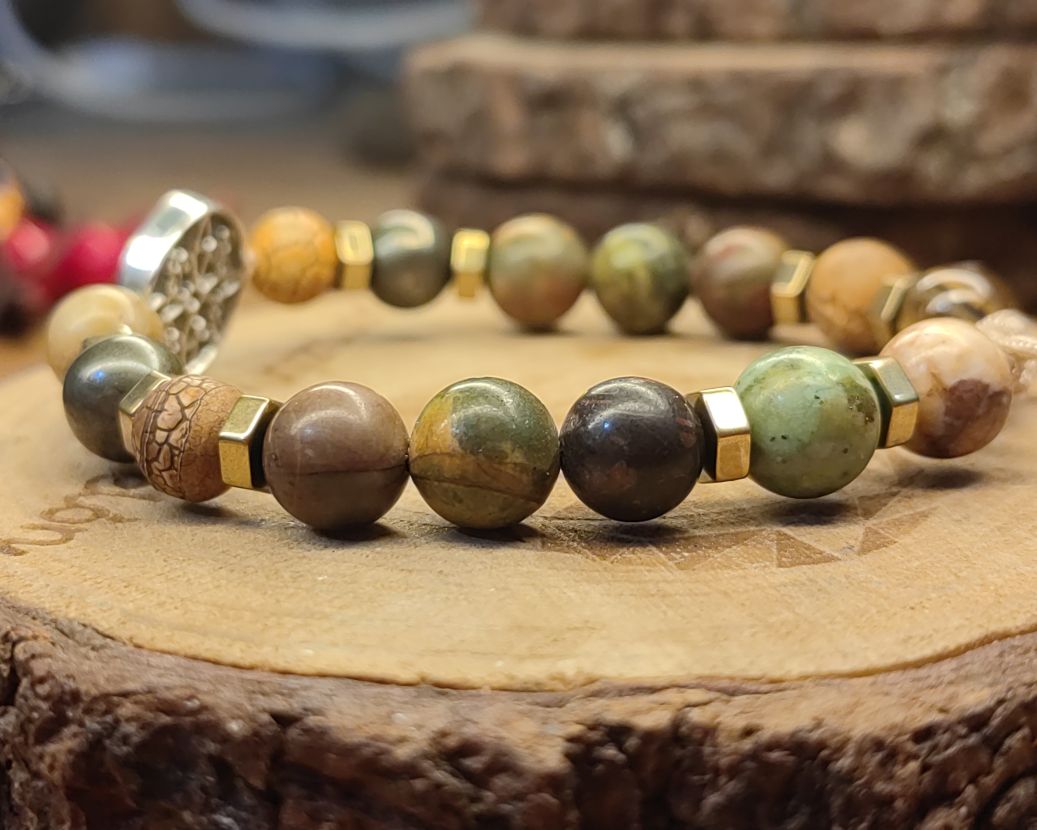Medalla de Nudo de Bruja en plata .925, bolitas de plata .925 con agata tibetana, piedra pirita,jaspe piccaso, ojo de tigre,tuqiesa africana con separadores de piedras hematitas 2